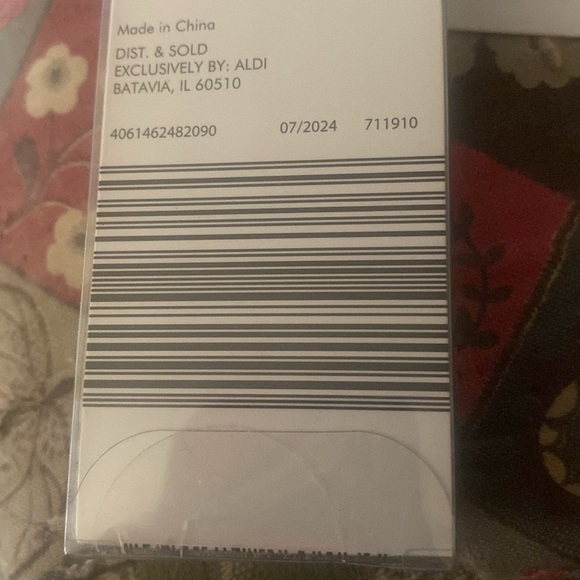 Huntington Home 2 Pack Flower Led Novelty Taper Candles - Picture 7 of 10